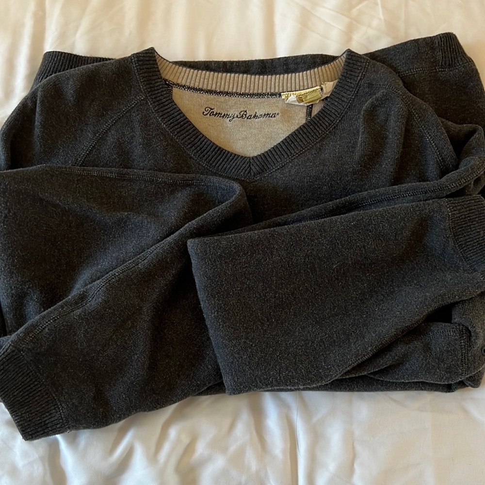Mens Tommy Bahama XL heavy sweater.